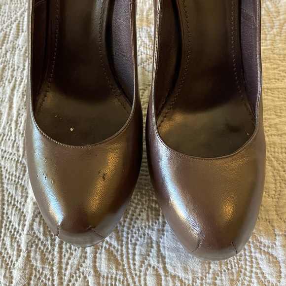 YSL Tribtoo Leather Platform Pumps - Picture 14 of 14